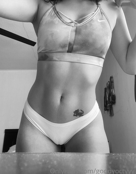 Goddyoctyyy star adult photo