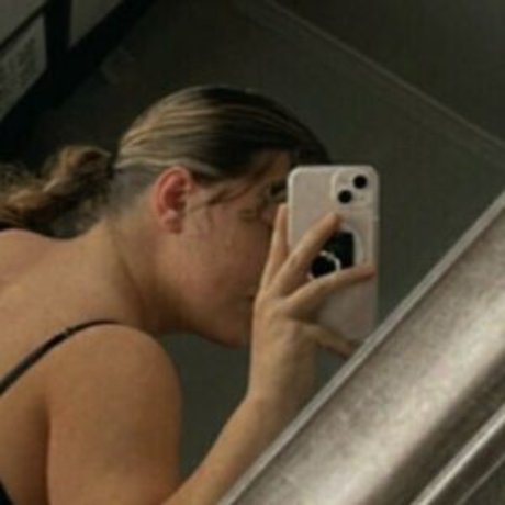 nude strip onlyfans pornographic pictures