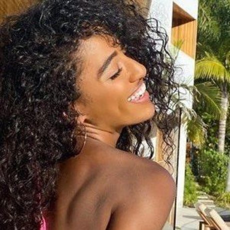 Official Janina Quick photo