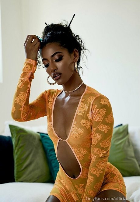 Official Janina pornstar high quality image