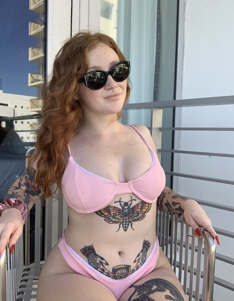 Ava Adore Quick photo