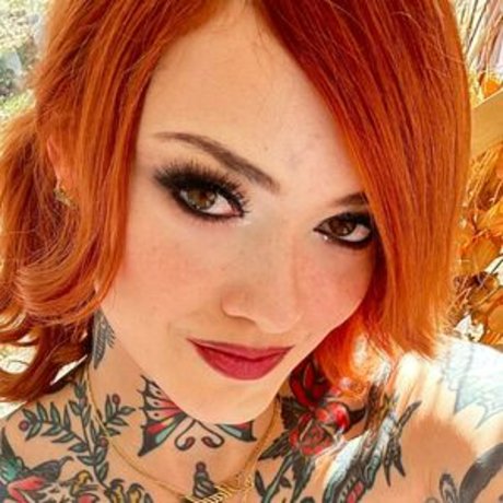 hooters onlyfans nude photo