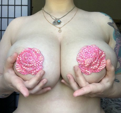 Betty Brash star top picture