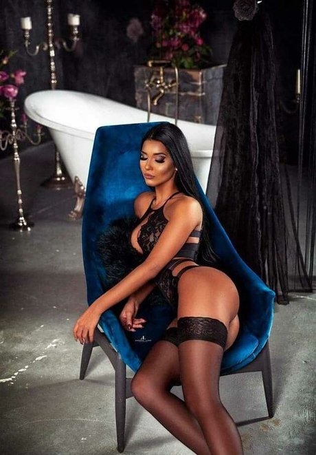 Annie Smile pornstar hot gallery