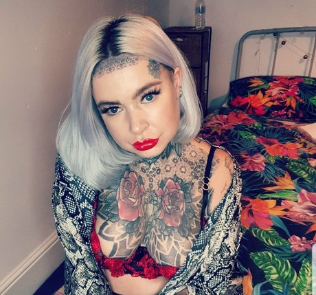 Summerrayexo adult model photo