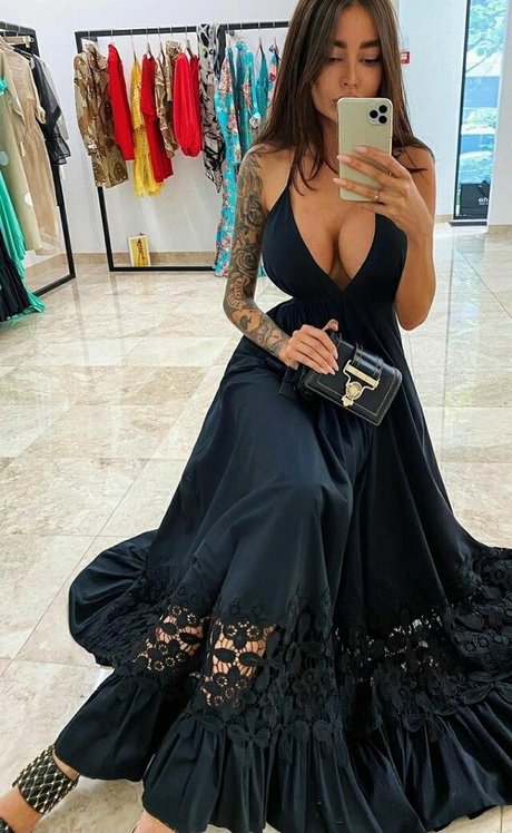 latina solo onlyfans free nude galleries