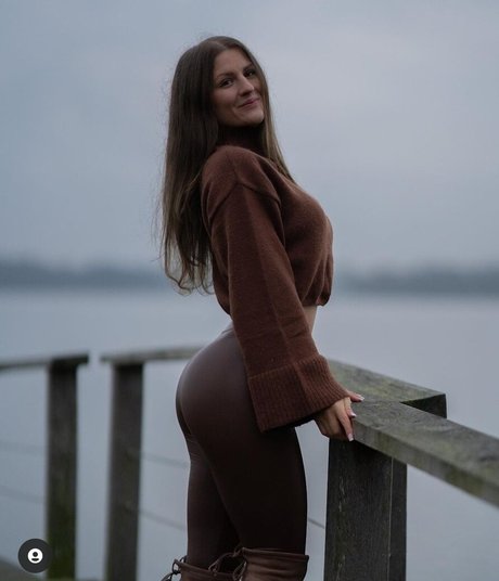 Romina Campion nude actress pictures