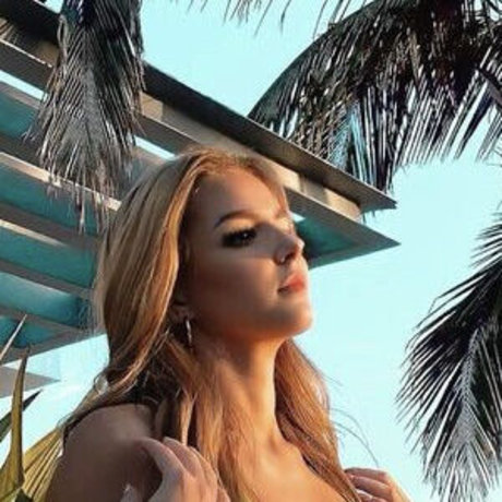 Giorgia Vela hd star gallery