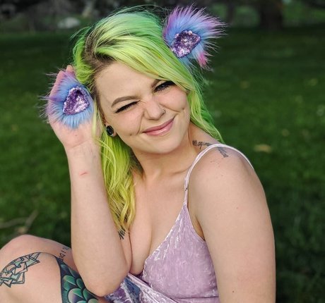 Waifunextdoor free actress pic