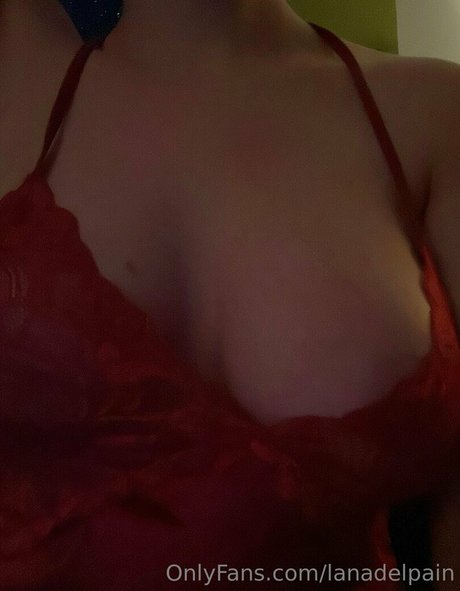 lanadelpain model erotic photo