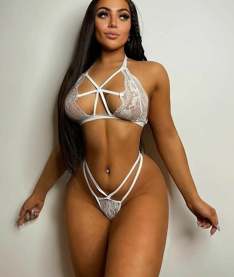 one onlyfans nude images