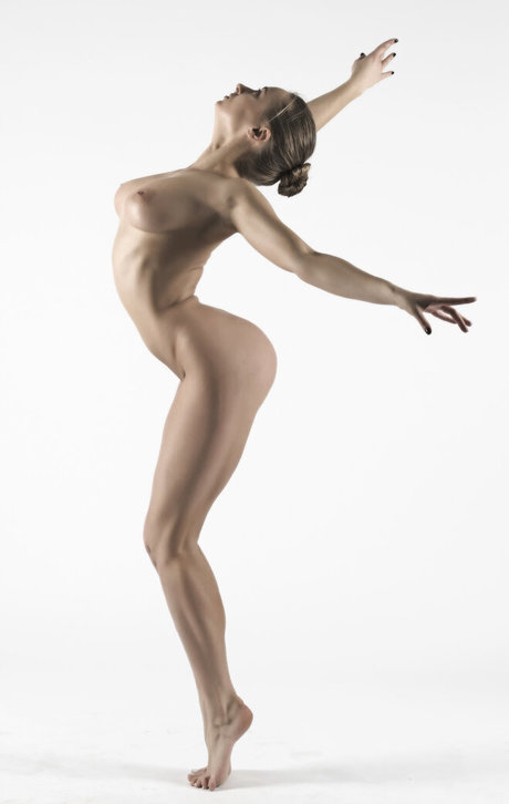 Anastasia Zavistovskaya naked pornstar photo