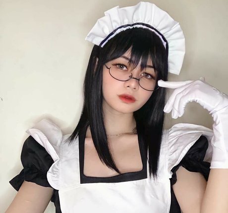 Violetairis beautiful actress images