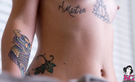 Etherealweirdo high quality actress pic