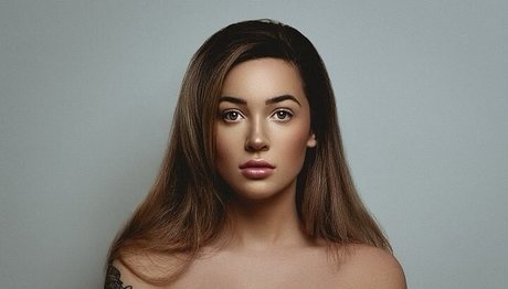 Torias Secret model pretty pics