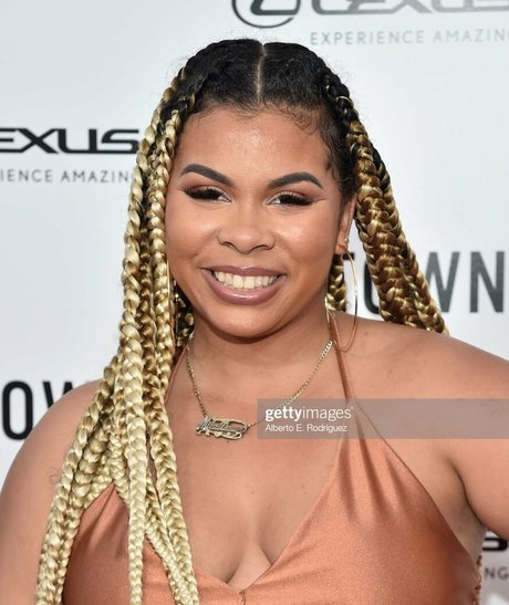 Miladawn pornographic model image