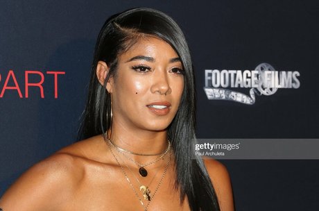 Mila J pornstar pretty photo