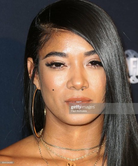 Mila J star images