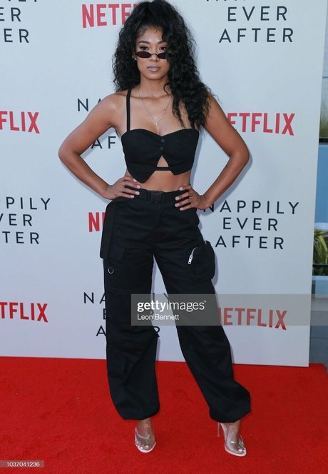 Mila J model best pictures