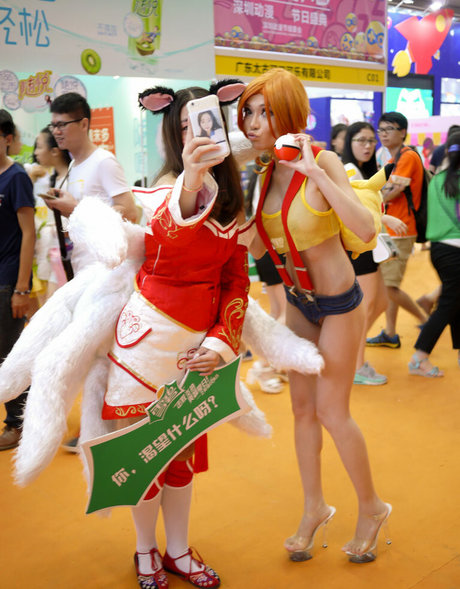 Naomi Sexy Cyborg pornstar photos