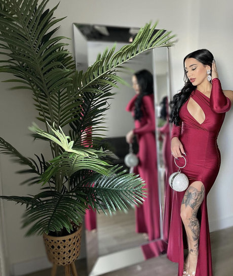 ulovemel pornographic star pictures