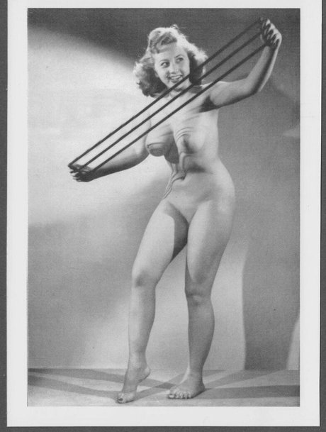 Joan Blondell nude pornstar pic
