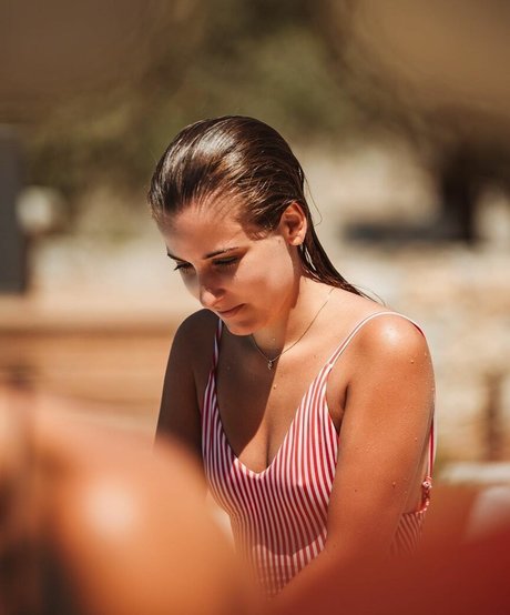 Apollinegrmz porn actress pictures