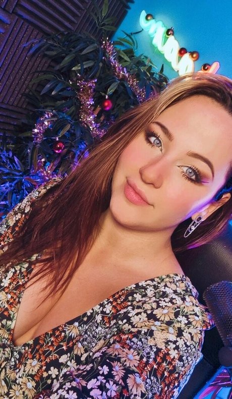 Shakaam beautiful model pics