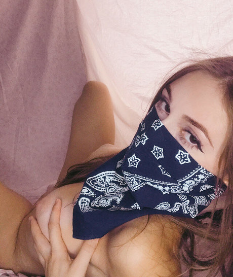 Xqueenmaeve pornstar xxx image