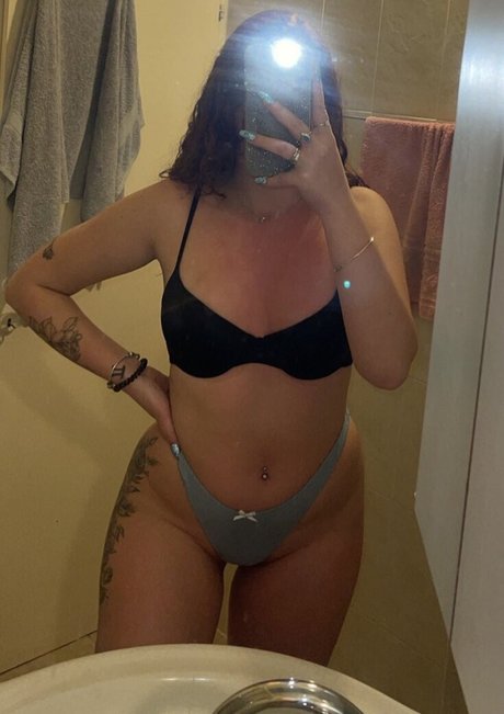 Hila Almog star naked pic