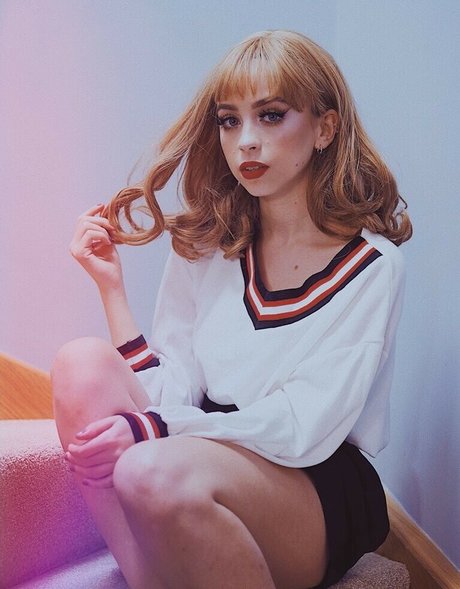 iamleadley free actress photos