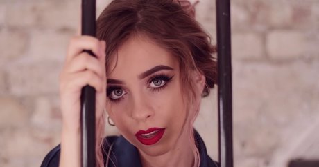 iamleadley hd model pic