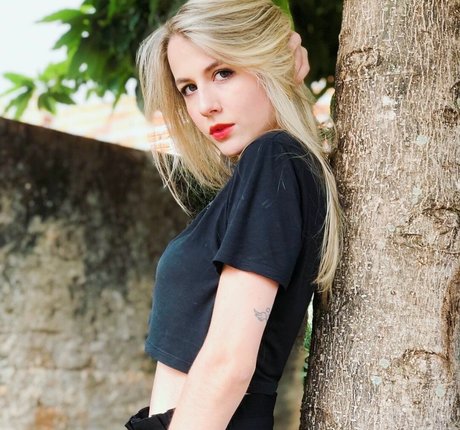 Roberta Pfaff pornstar pretty pic