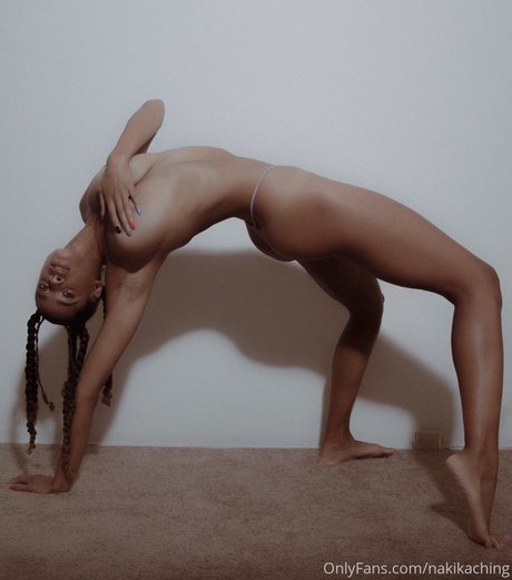 Naki Kaching erotic model image