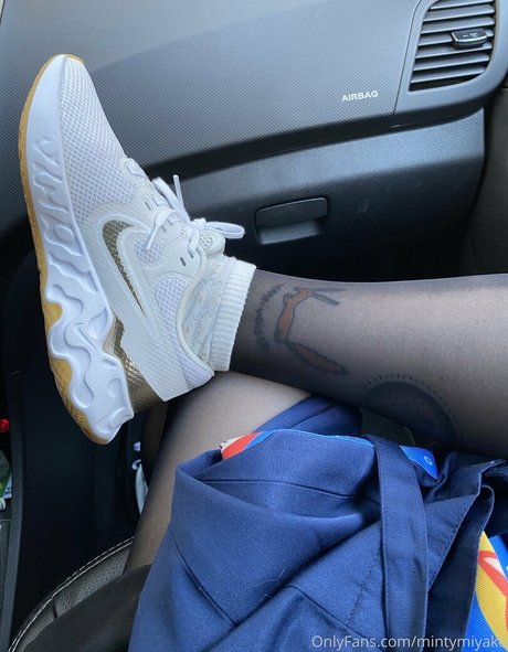 MintyMiyako high quality pornstar galleries