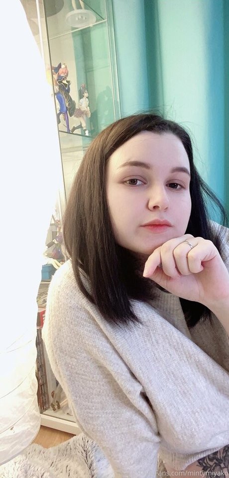 MintyMiyako pornstar exclusive images