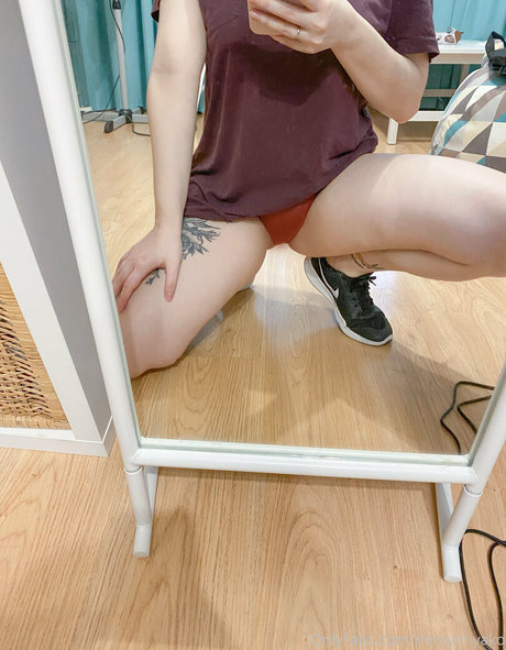 big dildo onlyfans free xxx images