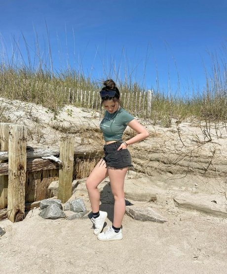 Lauren Suzaanne model exclusive galleries