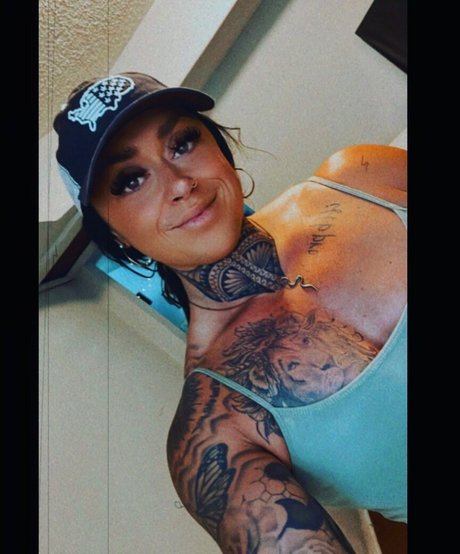 Janelle Zielinksi hd model img