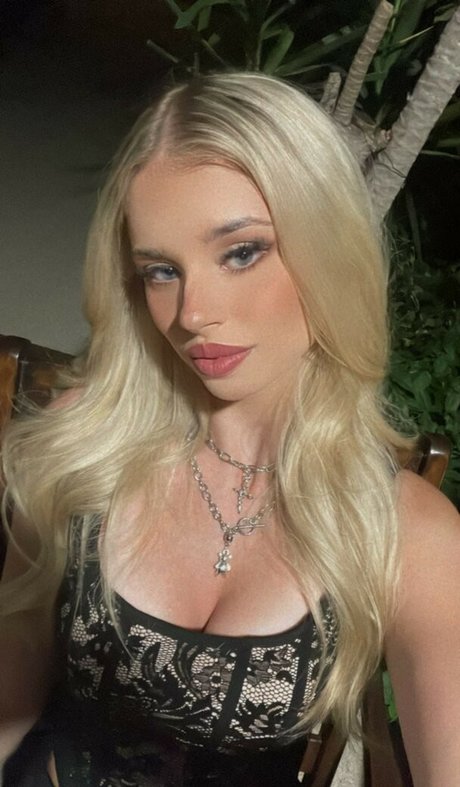 Britnyellen erotic star picture