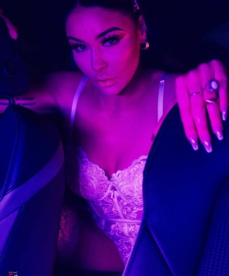 Reign Chaos model art pictures