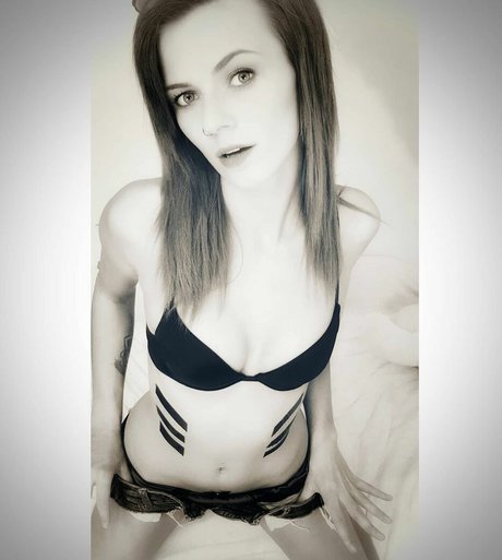 aurora t hot model archive