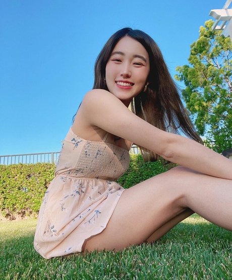 Yoojin exclusive star galleries