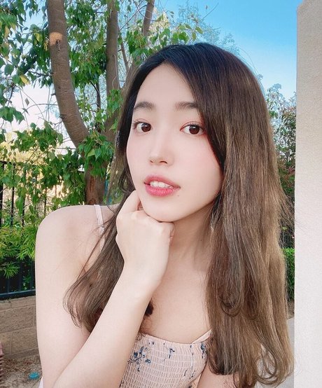 Yoojin hd star photos