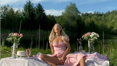 Gwengwiz ASMR model nudes archive