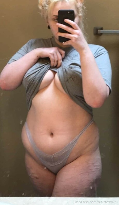 blairefoxx pornstar art photos