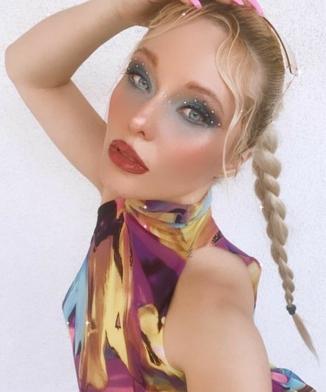 amethystfaymusic model high quality image