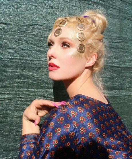 tattooed shemale onlyfans hd photos