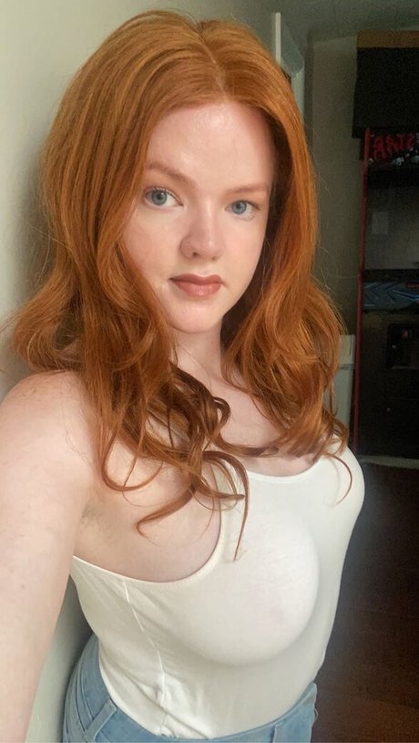 Adleesweet pornographic actress pictures