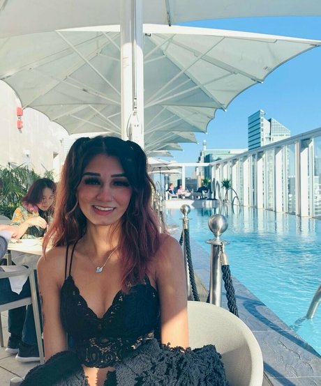 Bhavika Shah star naked images